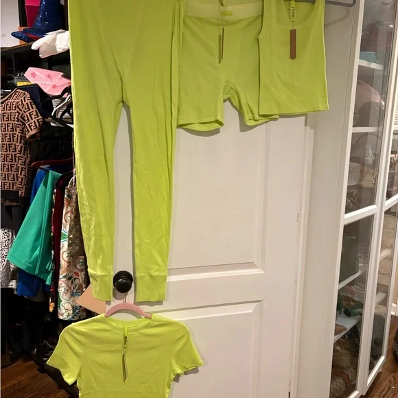 BNWT Skims Bundle of Four (4) Cotton Rib Pieces Daffodil Sets M - Picture 6 of 16